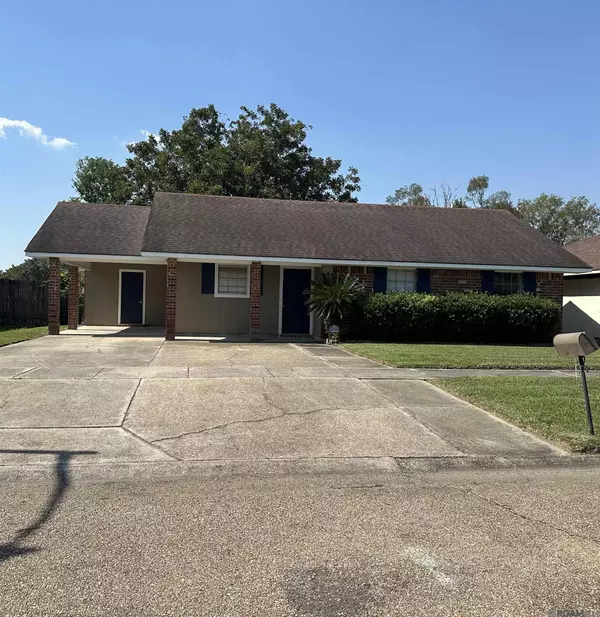 6135 Ingram Dr, Baton Rouge, LA 70812