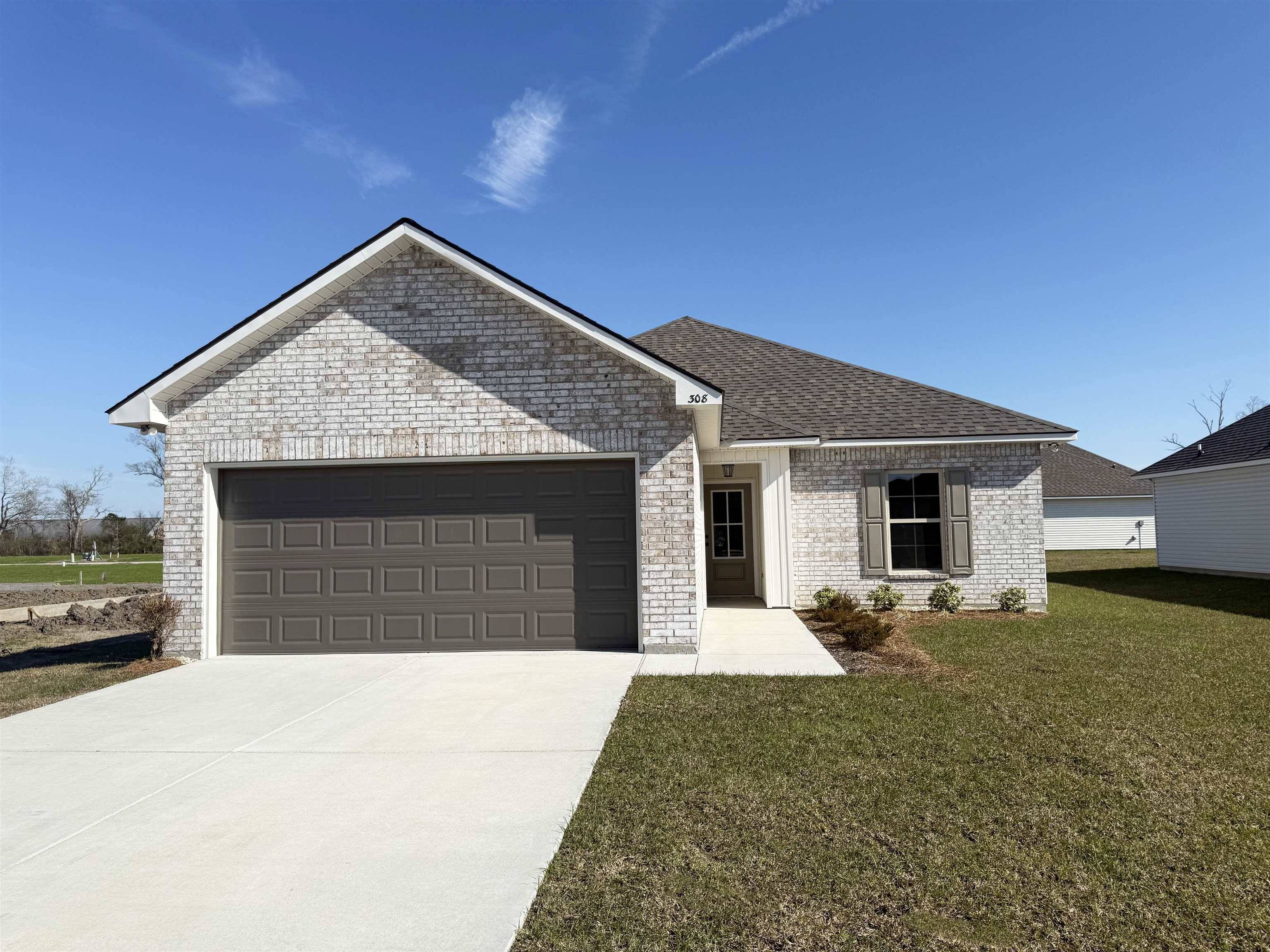 308 Settlers Run Drive, Thibodaux, LA 70301