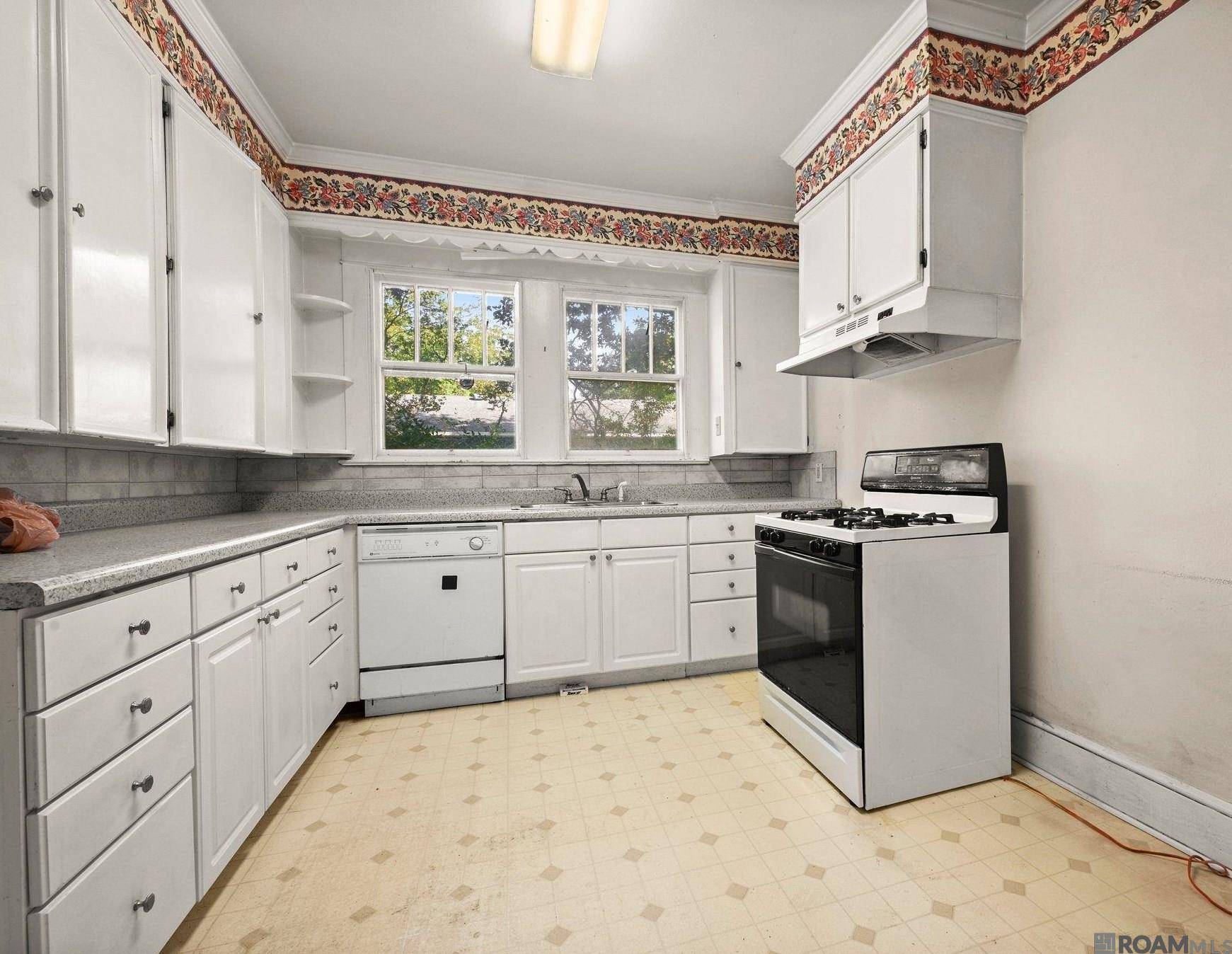 Baton Rouge, LA 70808,2209 Cloverdale Ave