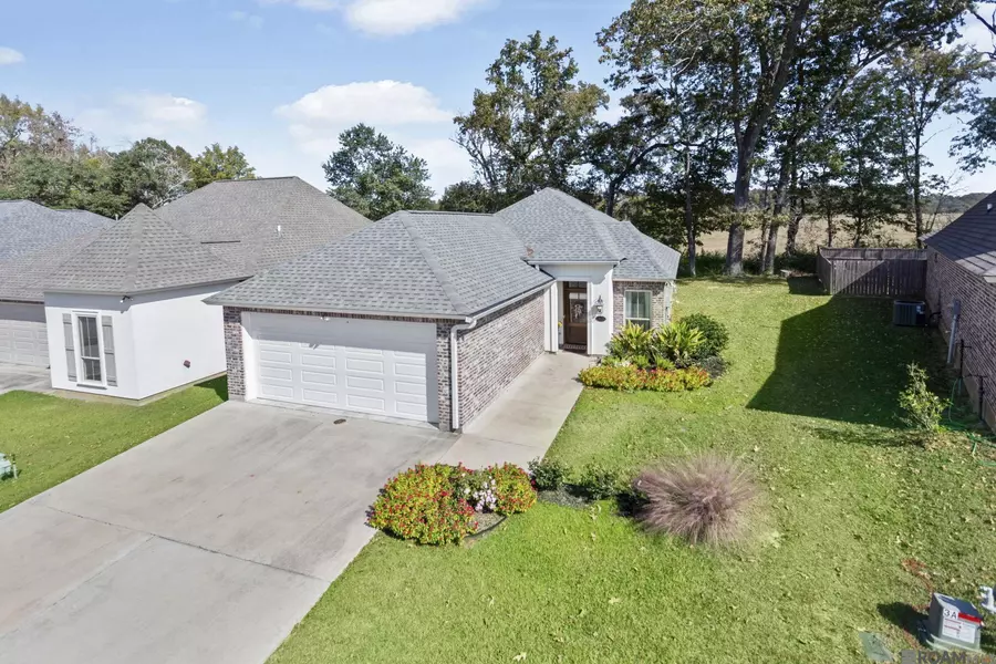 13126 Cedar Pointe Dr, St Francisville, LA 70775