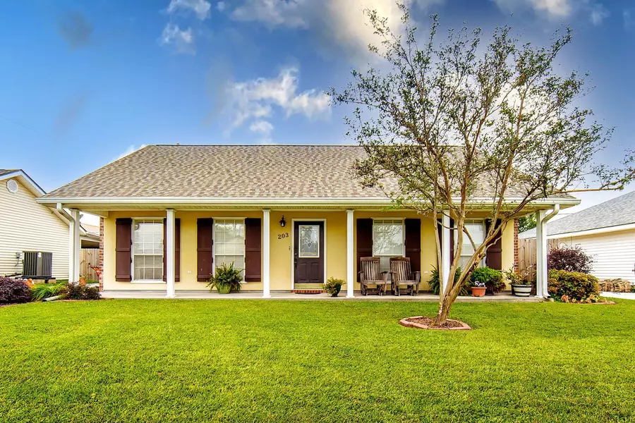 203 Jennifer St, Gray, LA 70359