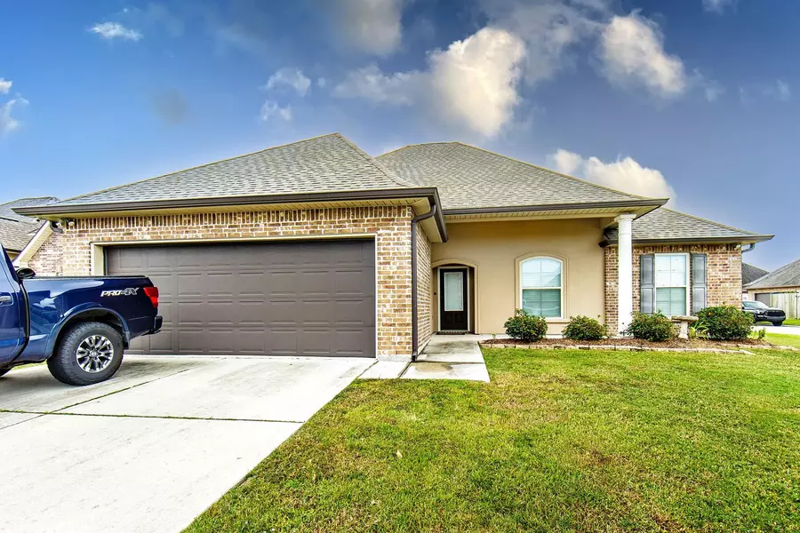 168 Highland Oaks Ave, Gray, LA 70359