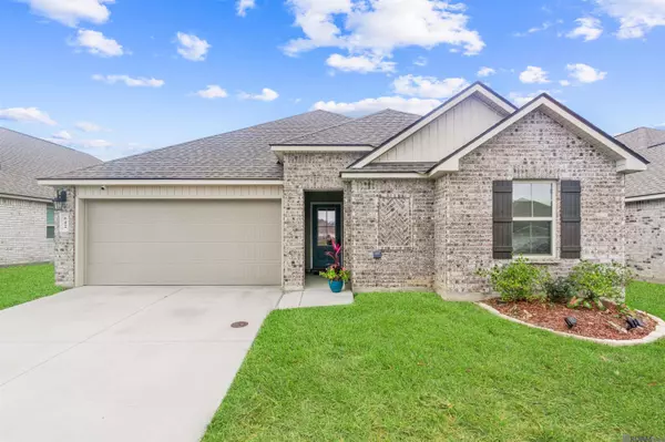 642 Correns Ln, Zachary, LA 70791