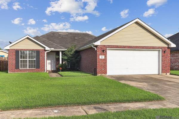 24 Oxford Dr, Laplace, LA 70068