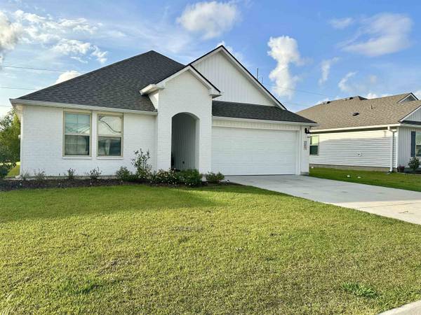 105 Headland Drive, Thibodaux, LA 70301