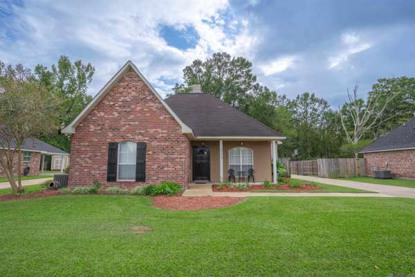 13520 S Trace Ave, Walker, LA 70785