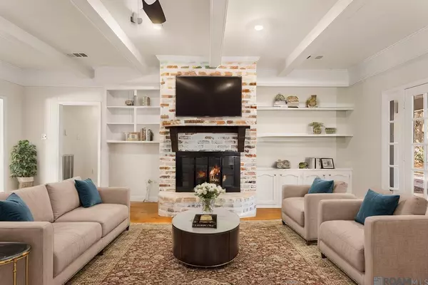 Saint George, LA 70817,15823 Hogenville Ave