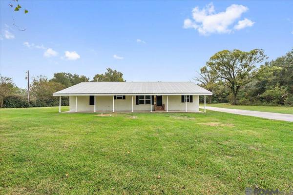 1070 E Plains Port Hudson Rd, Zachary, LA 70791