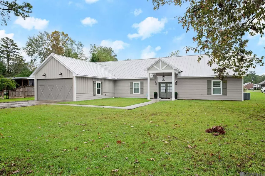 14360 Harry Savoy Rd, St Amant, LA 70774