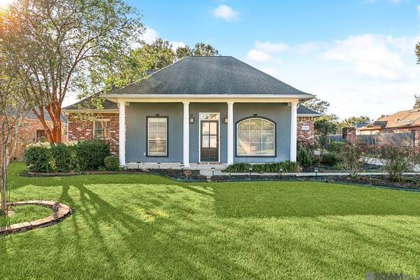 17367 Les Chenier St, Prairieville, LA 70769