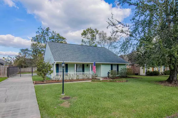 Prairieville, LA 70769,18552 Red Oak Dr