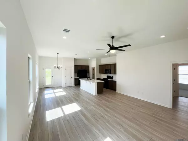 Port Allen, LA 70767,2114 Hayes Ave