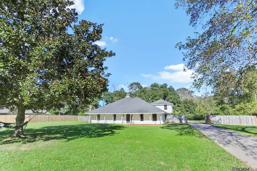 10137 Cotton Field Ct, St Francisville, LA 70775