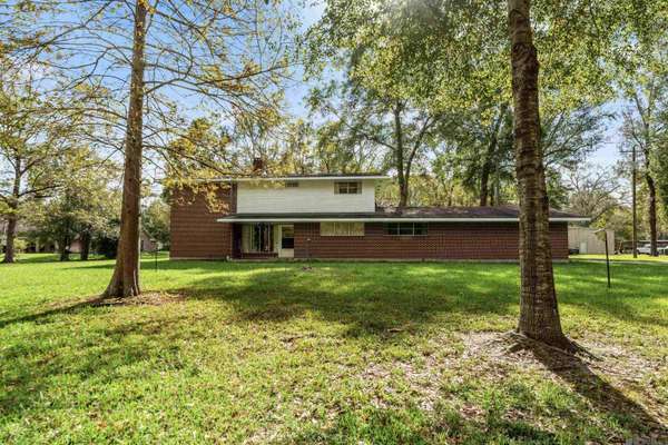 10906 Mccullough Rd, Zachary, LA 70791