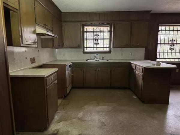 Zachary, LA 70791,134 E Port Hudson Plains Rd