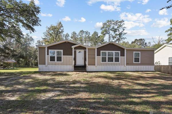 18369 Robert Denham Rd, Prairieville, LA 70769