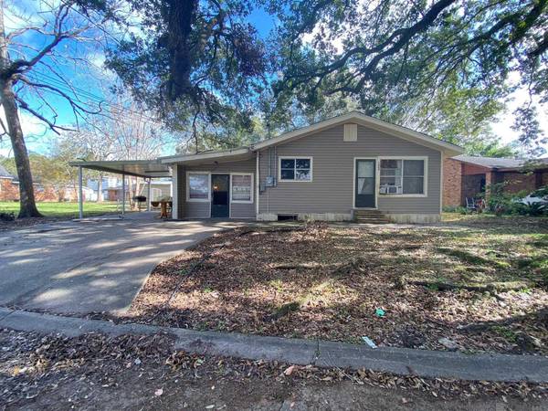 1404 Cherry St, Patterson, LA 70392