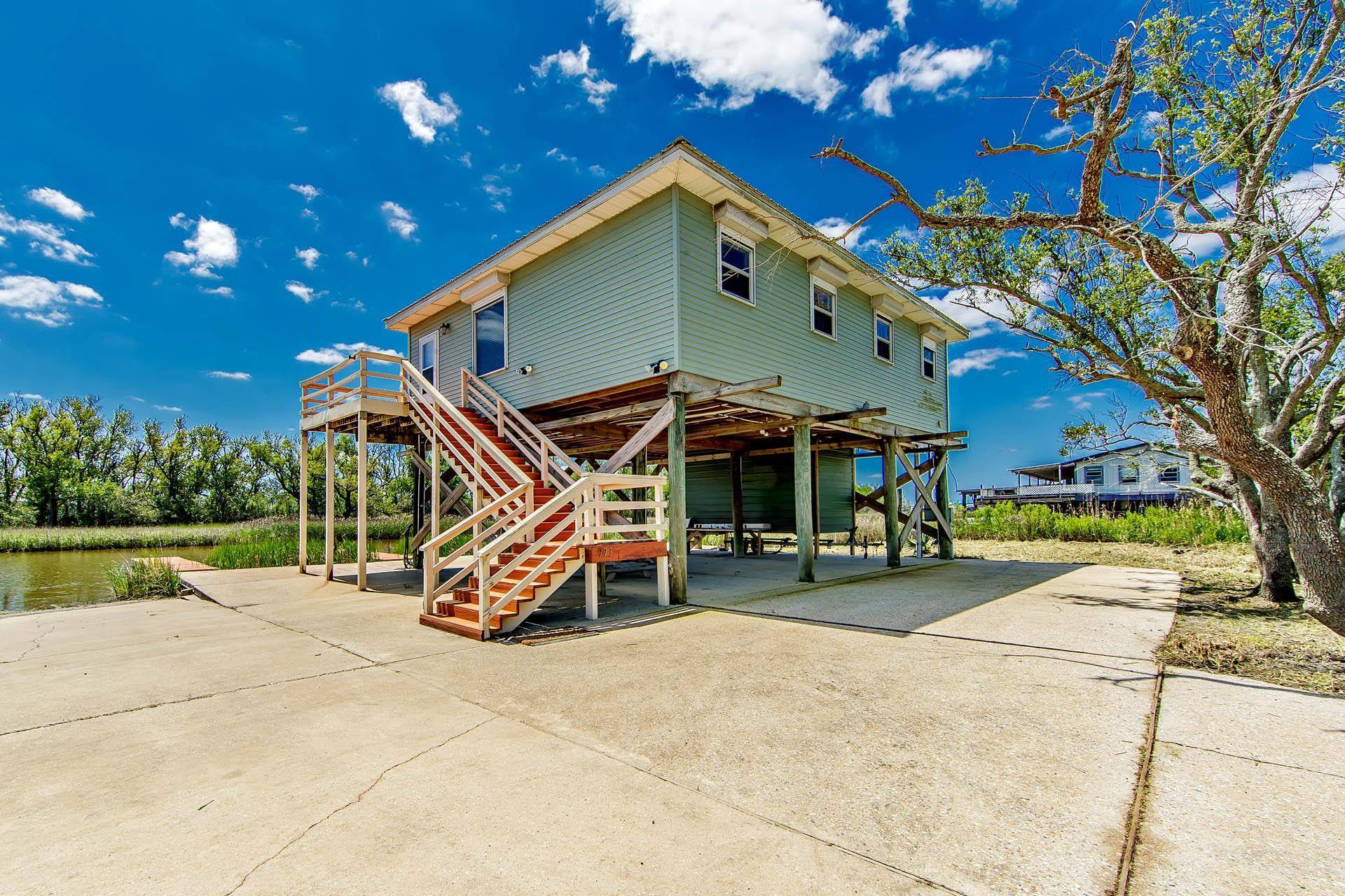 Dulac, LA 70353,973 Four Point Rd