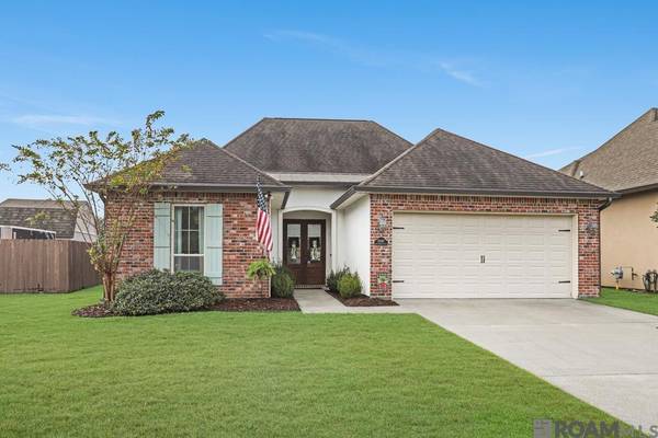 25367 Lake George Dr, Denham Springs, LA 70726