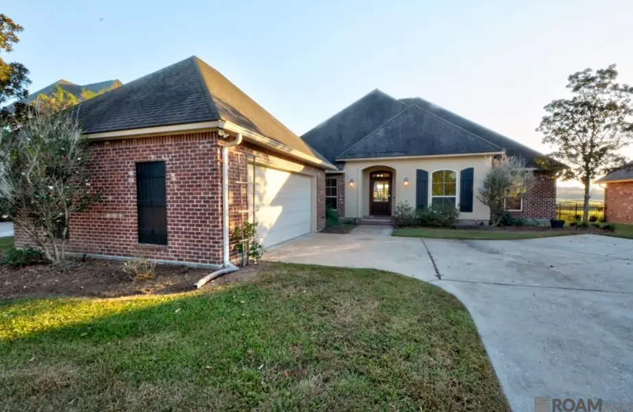 22453 Fairway View Dr, Zachary, LA 70791