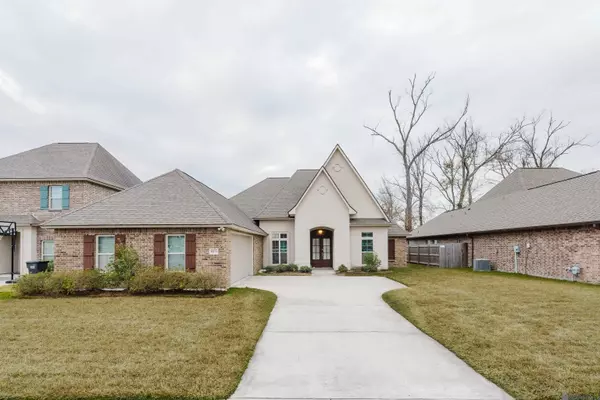 18133 River Landing Dr, Prairieville, LA 70769