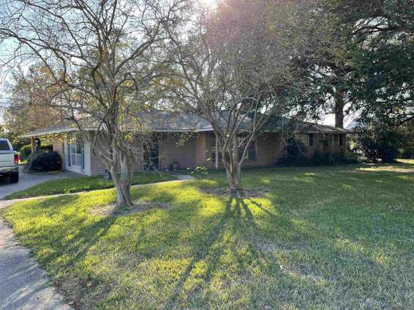 40437 C Black Bayou Ext, Gonzales, LA 70737