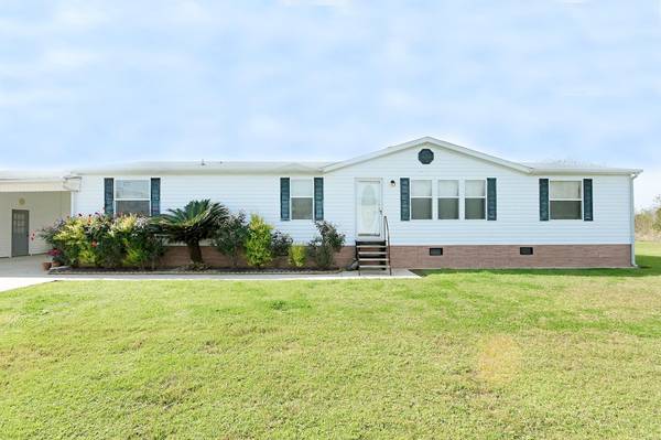 214 Blakefield Dr, Schriever, LA 70395