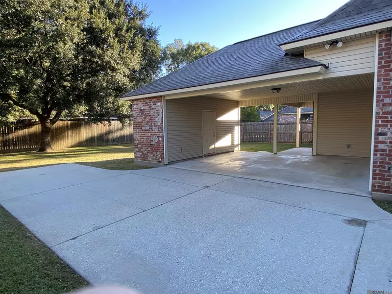 7413 Homer Knost Rd, Denham Springs, LA 70706