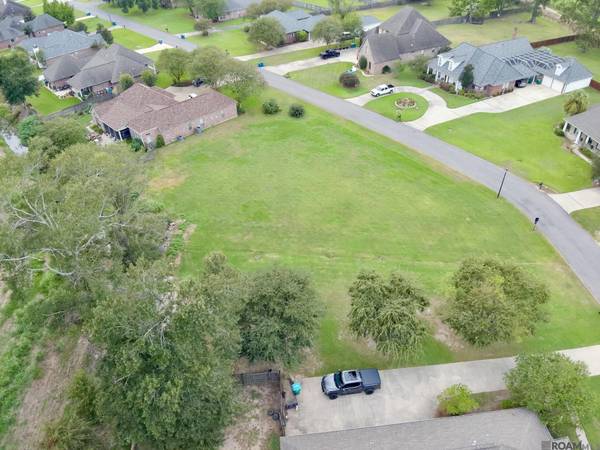 4325 Roseland Dr, Port Allen, LA 70767