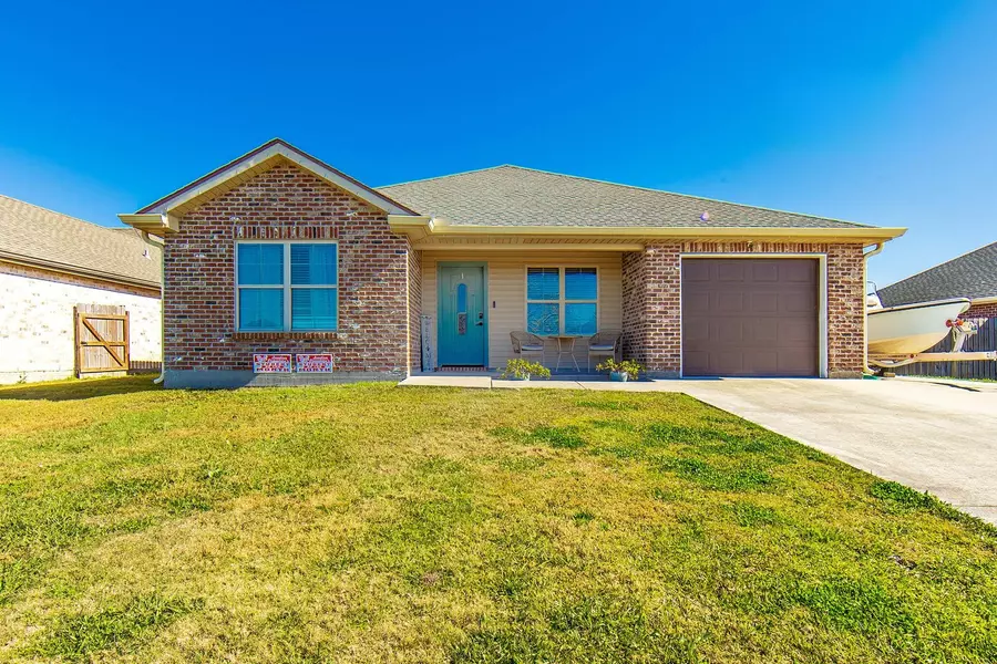 398 Galvez, Houma, LA 70363