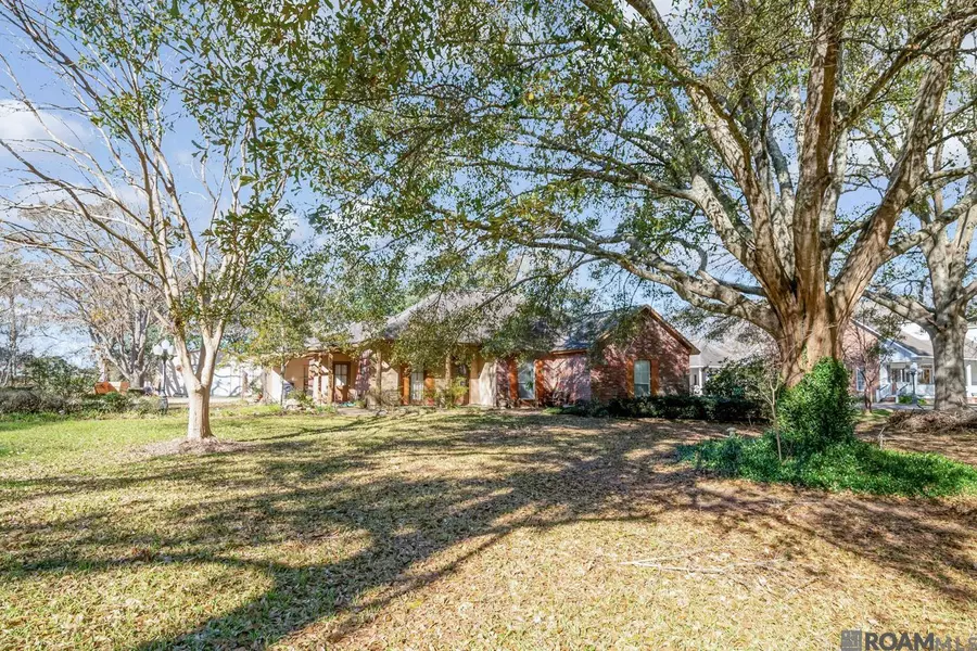 26371 Lee Ellis Rd, Denham Springs, LA 70726