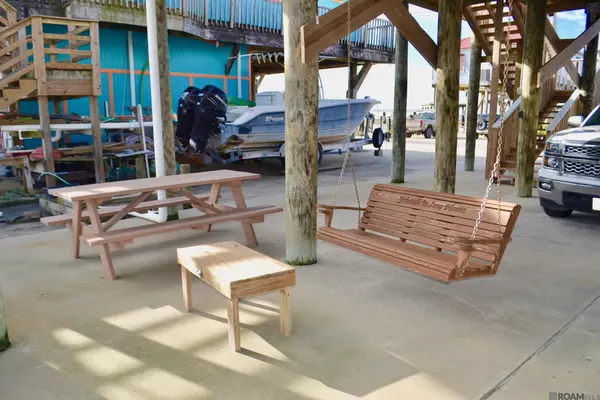 Grand Isle, LA 70358,114 Romes Lane