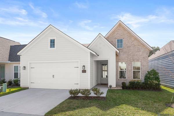 9044 Magnolia View Dr, Baton Rouge, LA 70810