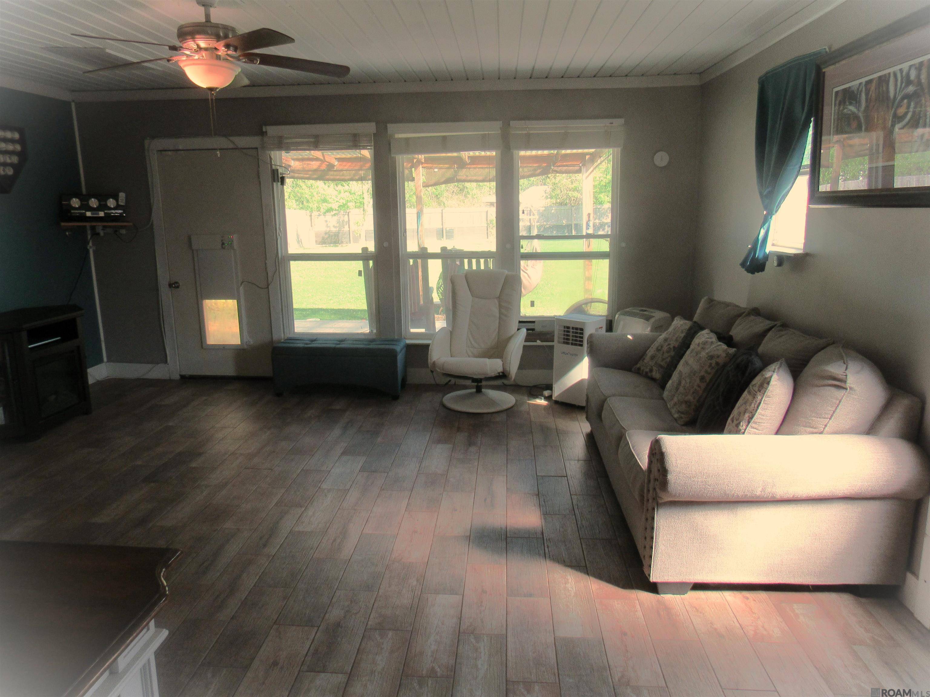 Denham Springs, LA 70706,34233 Hawks Cove