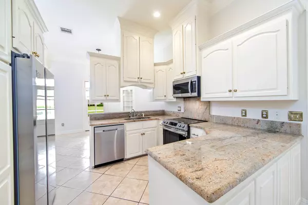 Cut Off, LA 70345,117 Plantation Dr