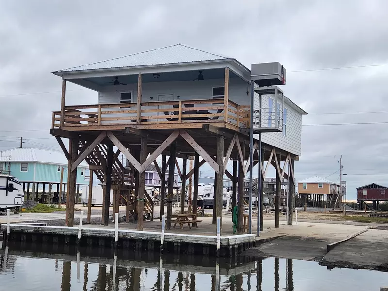 120 Touro Lane, Grand Isle, LA 70358