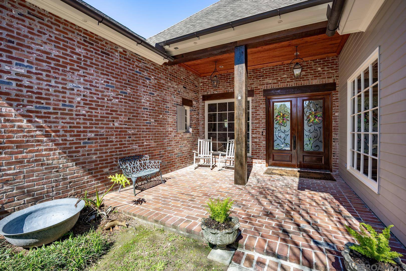 Baton Rouge, LA 70810,17427 E Club View Ct