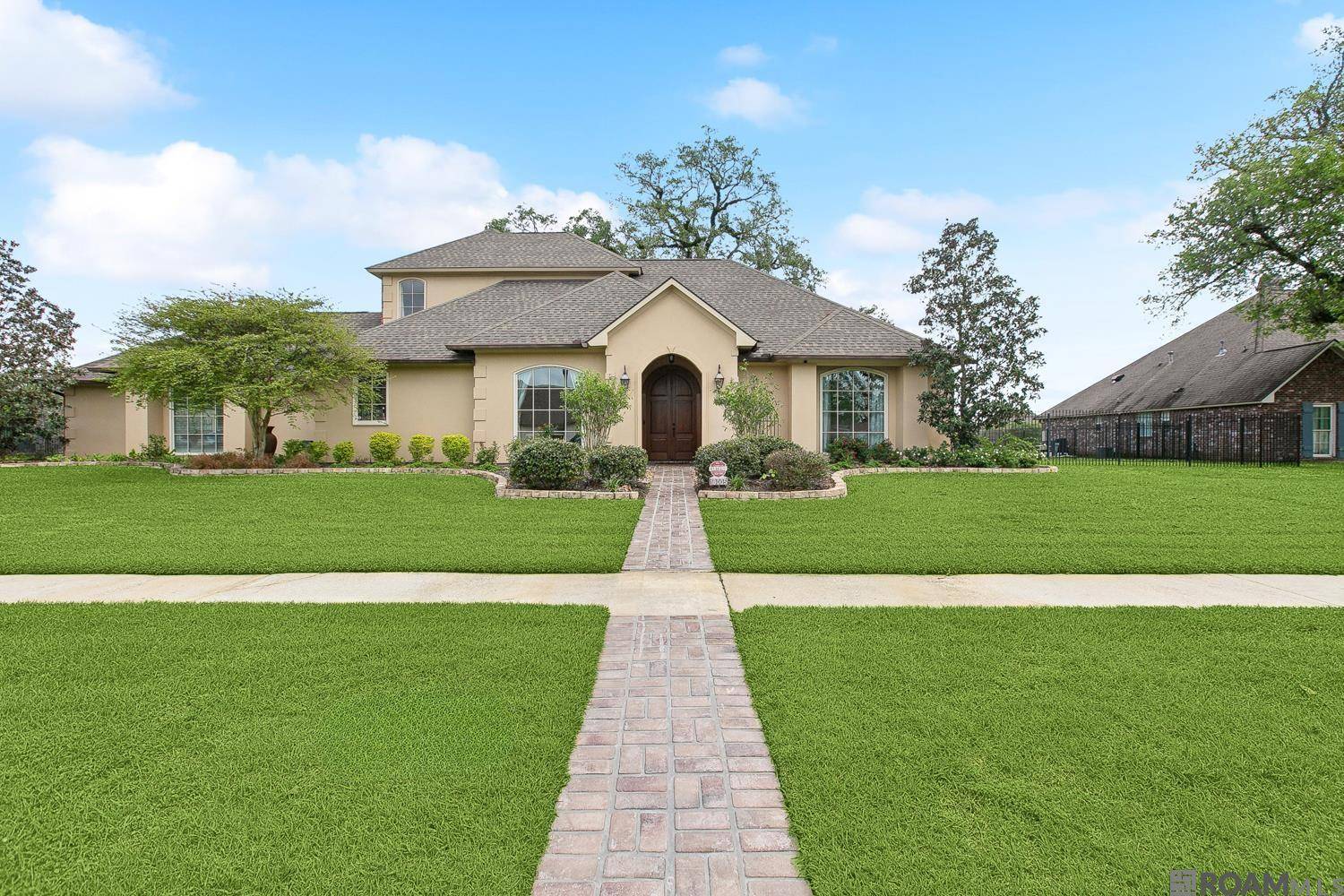 18005 Lakeside Dr, Greenwell Springs, LA 70739