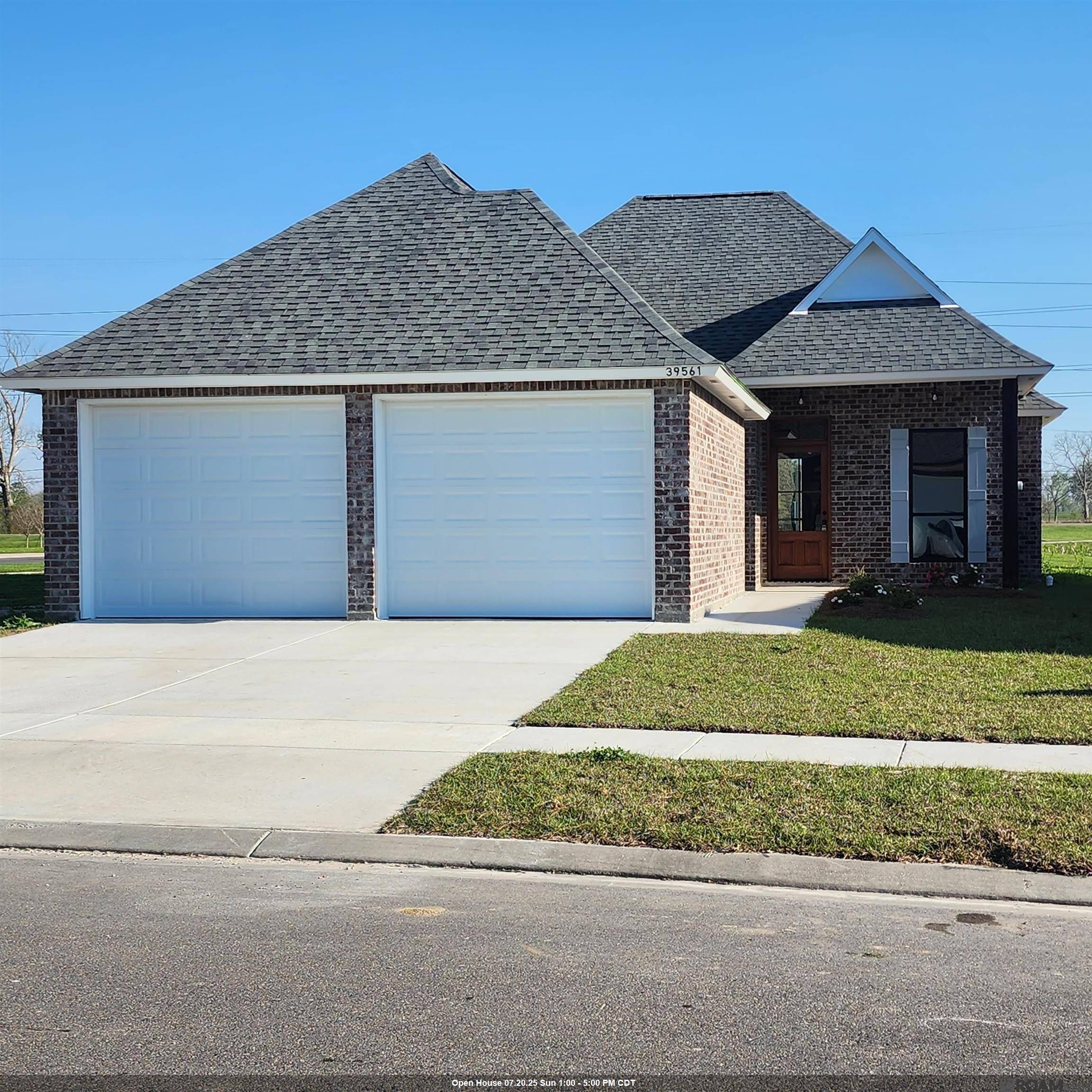 39561 Hernando De Soto Dr, Darrow, LA 70725