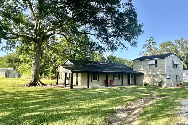 12634 Balis St, Port Allen, LA 70767