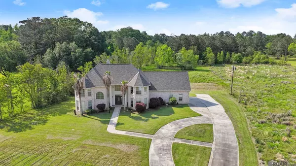 9080 Port Hudson Pride Rd, Zachary, LA 70791