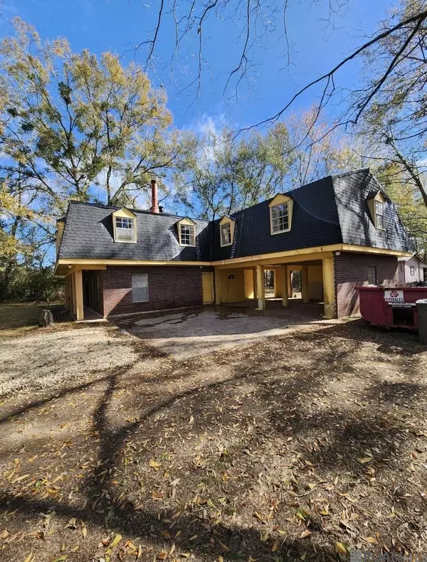 1650 E Flonacher Rd, Zachary, LA 70791