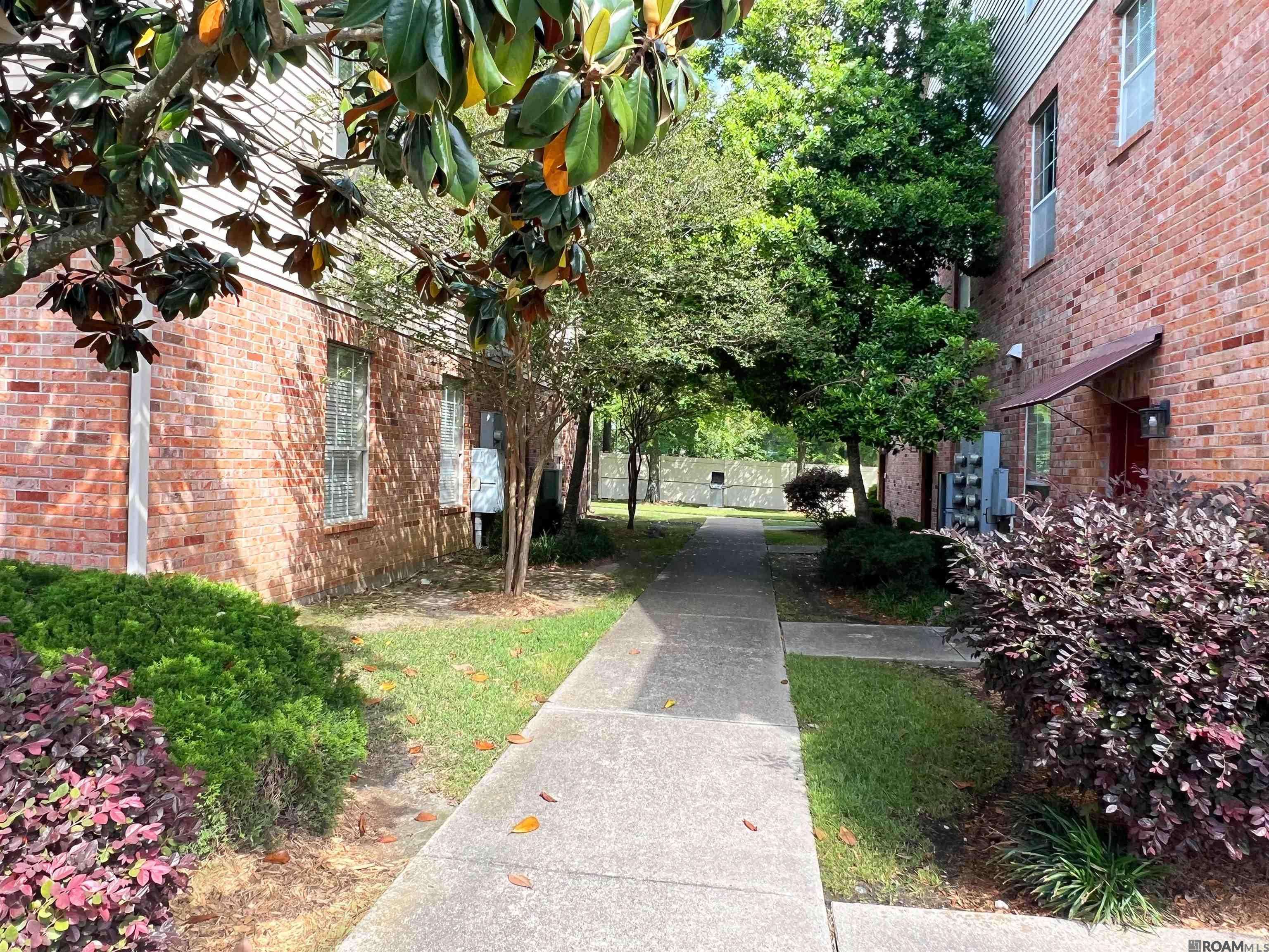 Baton Rouge, LA 70820,900 Dean Lee Dr ##308