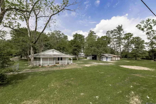 Pride, LA 70770,15211 Tom Drehr Rd