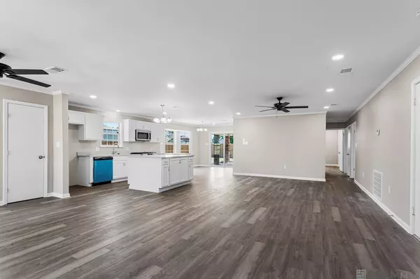 Gramercy, LA 70052,1043 N Airline Ave