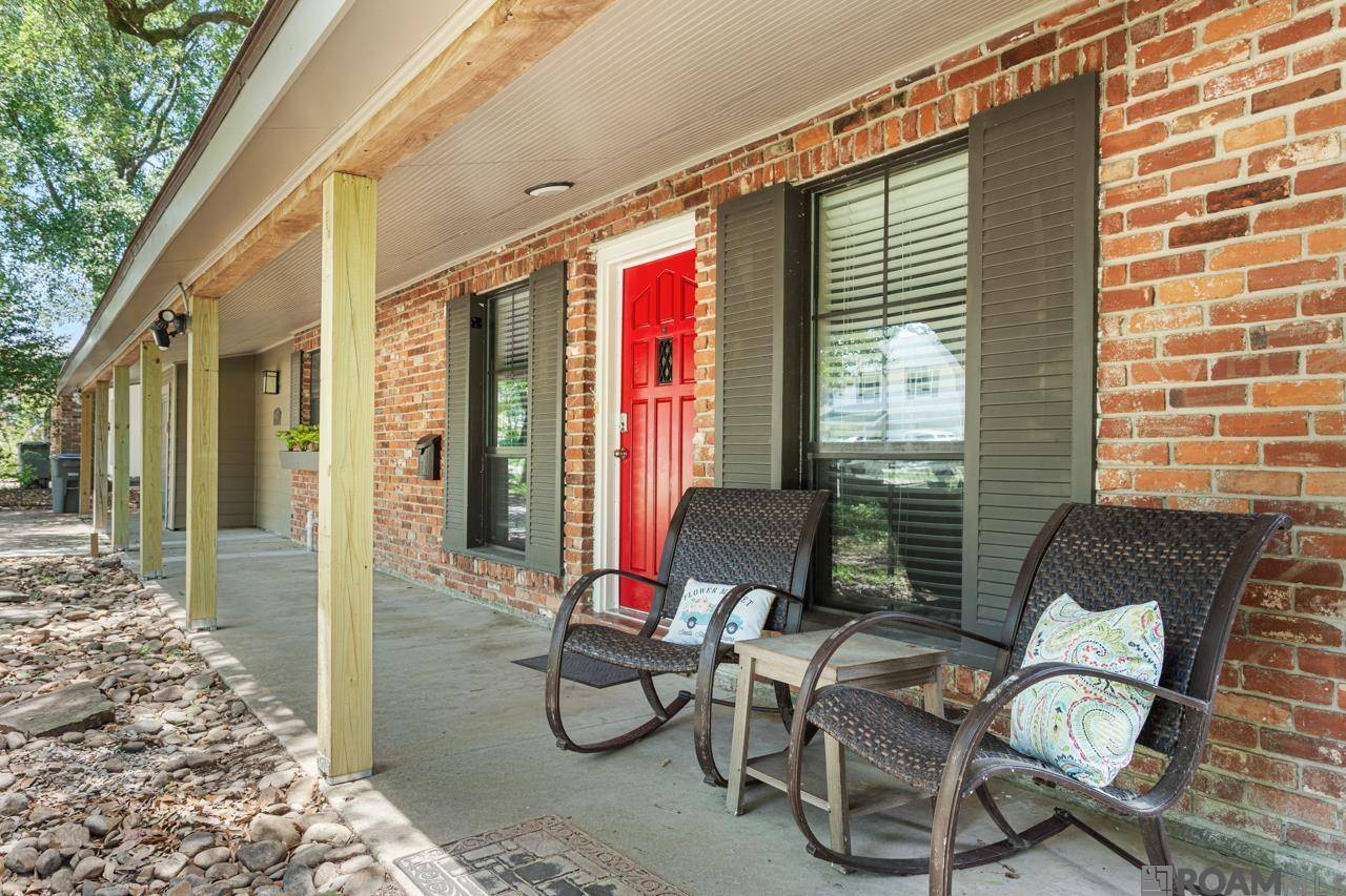 667 College Hill Dr, Baton Rouge, LA 70808