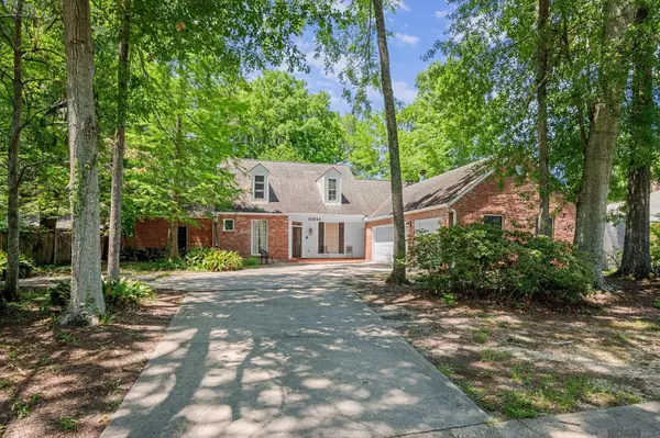 15635 Shenandoah Ave, Saint George, LA 70817