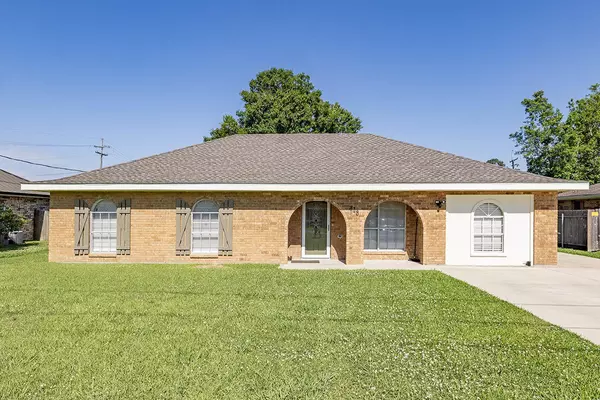 818 Oak Lane, Thibodaux, LA 70301