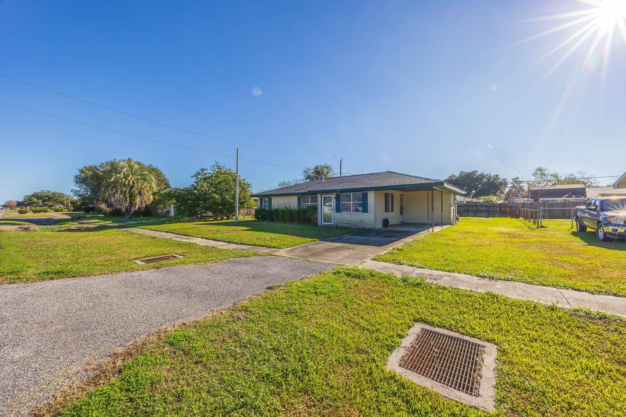 Raceland, LA 70394,413 Twin Oaks Dr