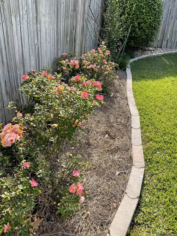 Saint George, LA 70817,5617 Hidden Ridge Ln